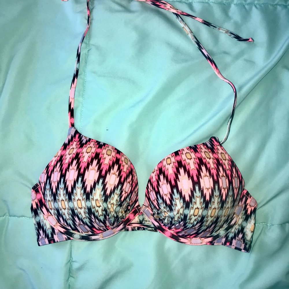 Victoria's Secret Bombshell Push-Up Bikini Top 32B